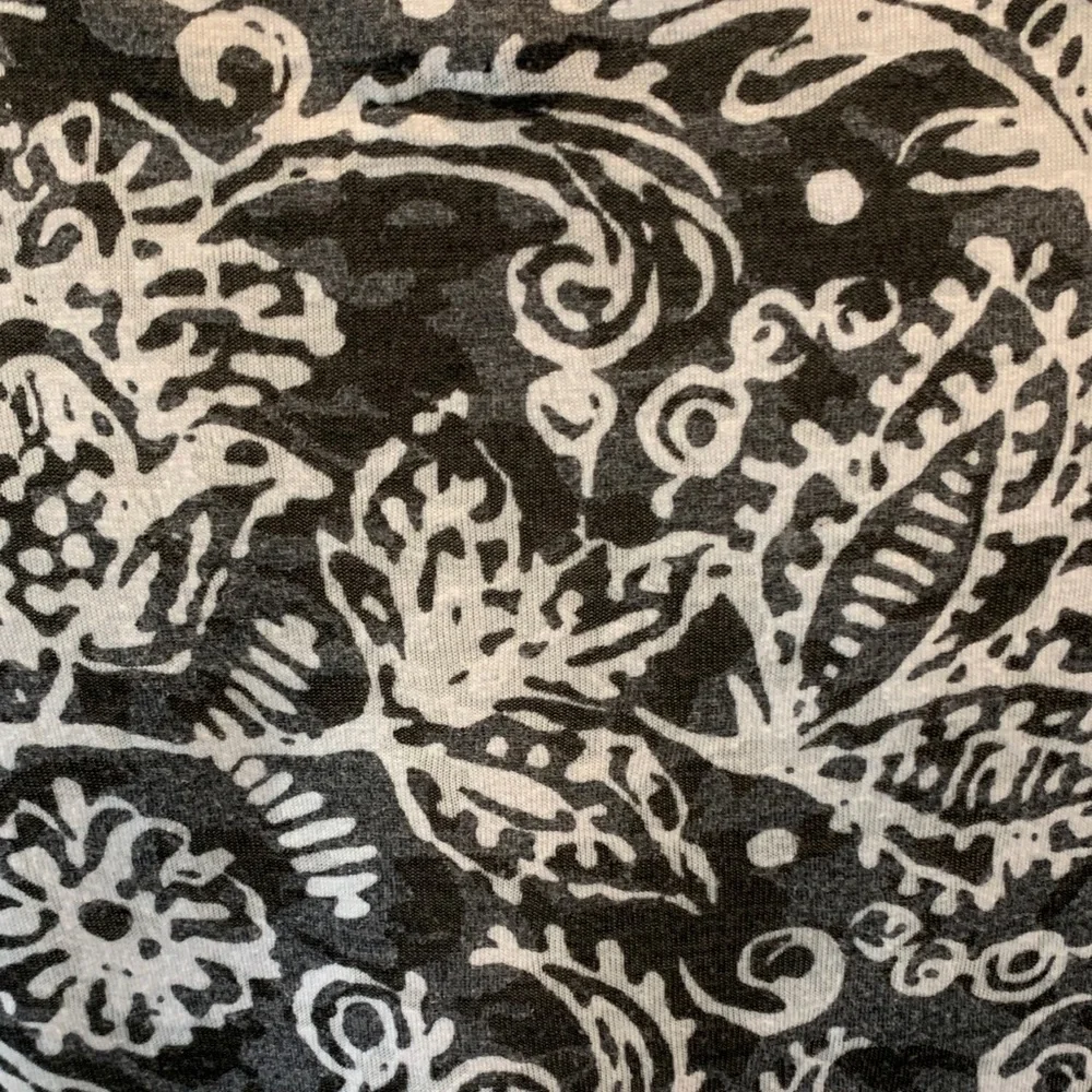 INC International Concepts Black and White Paisley Blouse - Picture 4 of 4